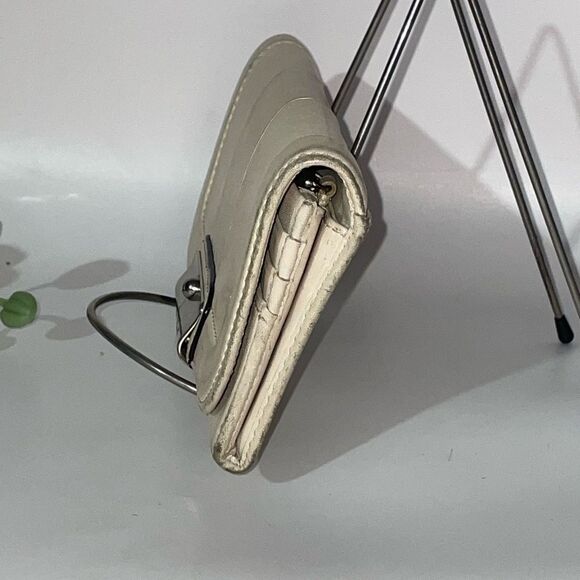 Vintage Coach Cream Leather Continental Wallet - Picture 4 of 10